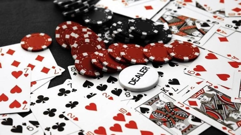 mmk8 ဘောလုံးလောင်းကစားနှင့် Sportsbook